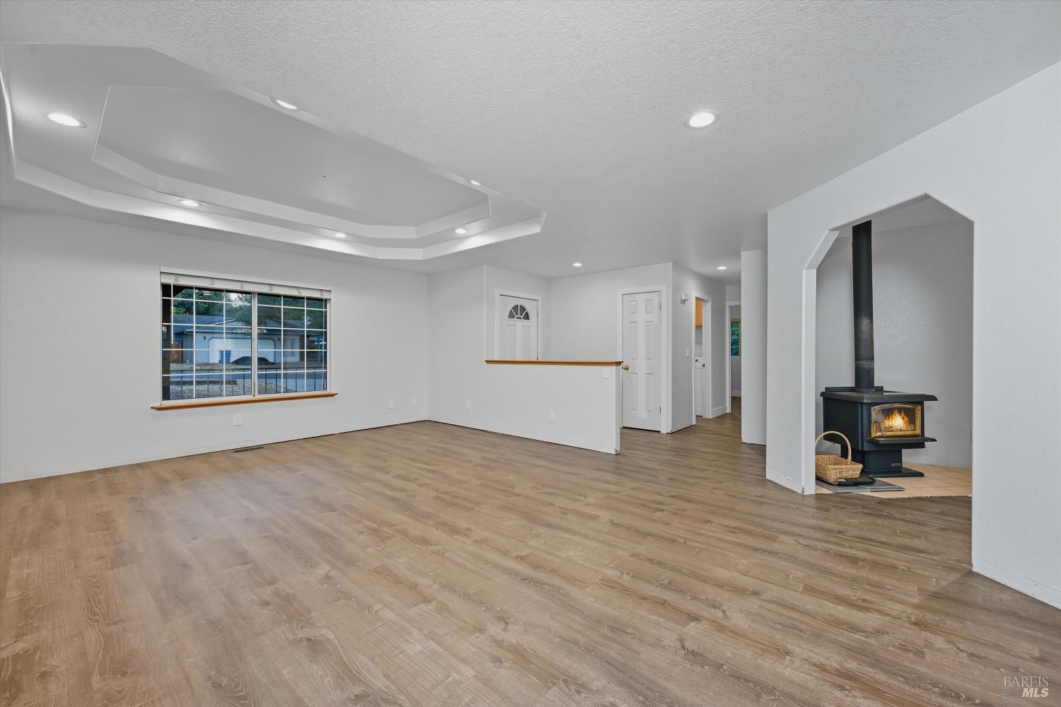 Detail Gallery Image 13 of 42 For 19231 Ravenhill Rd, Hidden Valley Lake,  CA 95467 - 3 Beds | 2 Baths