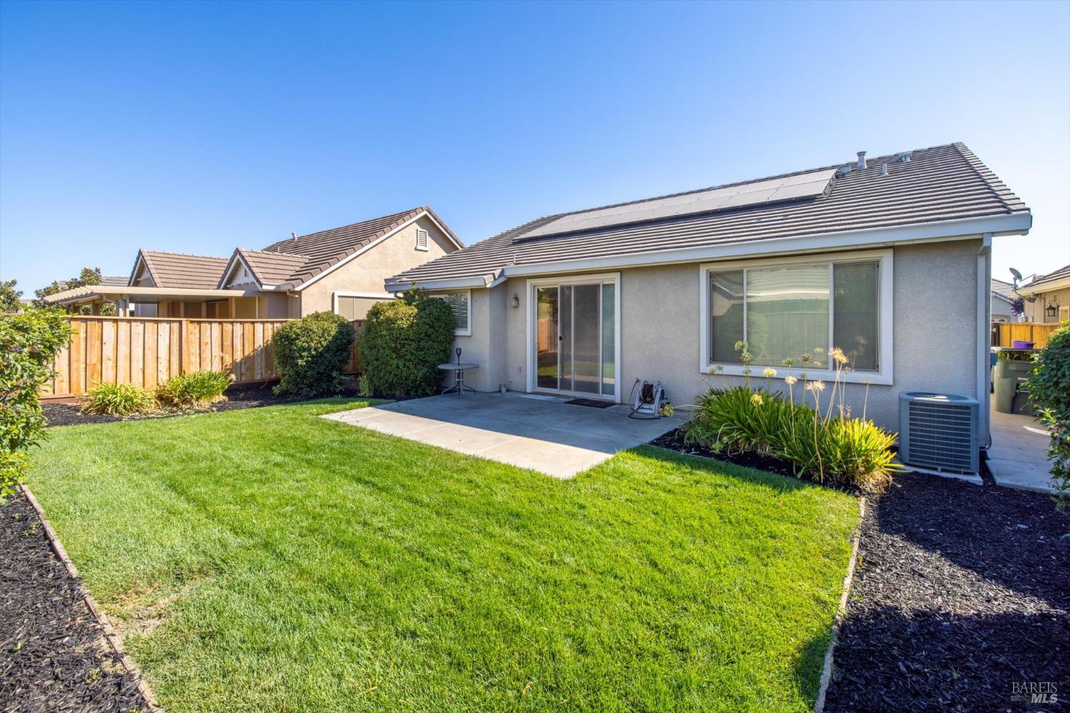 Detail Gallery Image 27 of 44 For 3091 Red Maple Ct, Vacaville,  CA 95687 - 2 Beds | 2 Baths