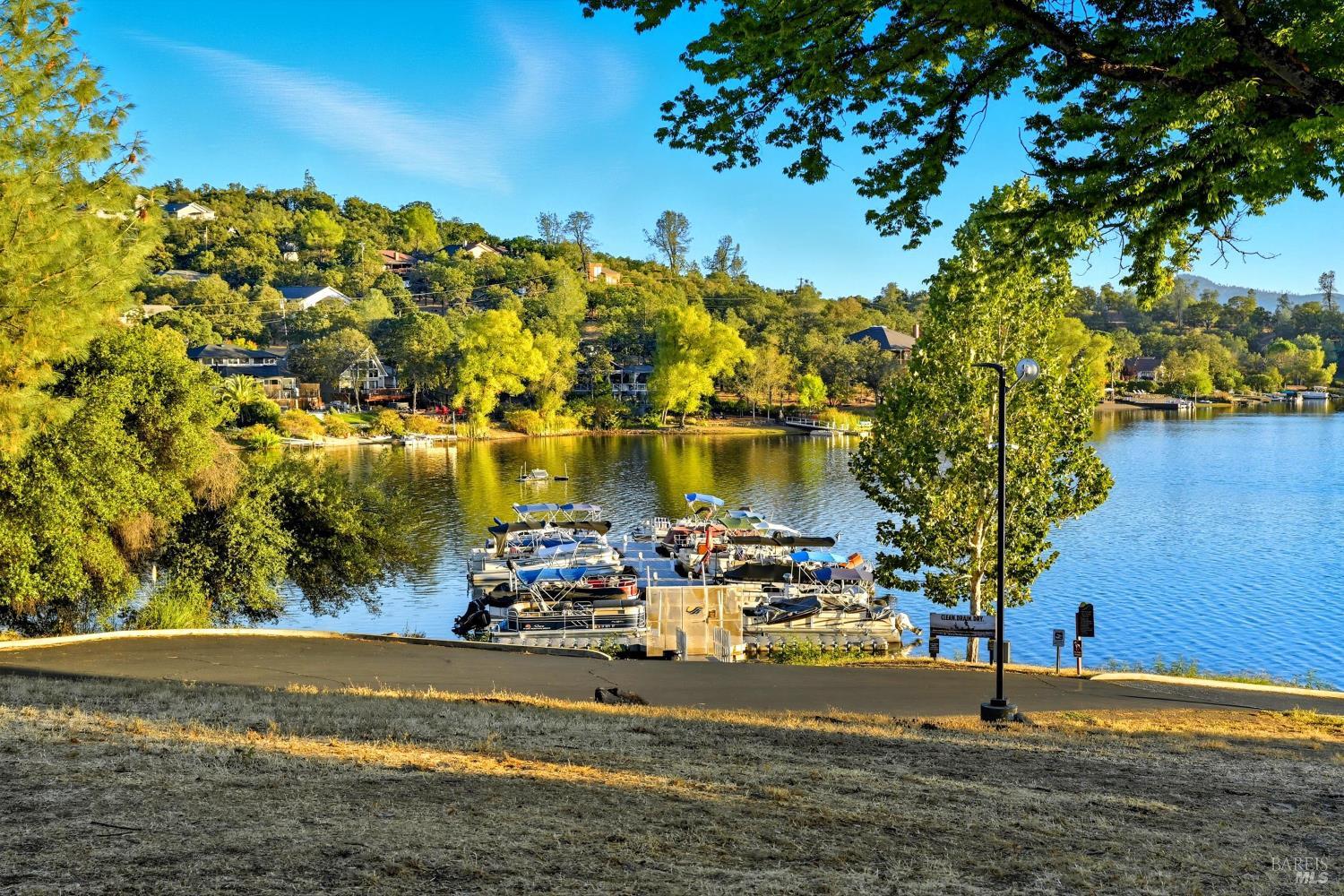 Detail Gallery Image 40 of 42 For 19231 Ravenhill Rd, Hidden Valley Lake,  CA 95467 - 3 Beds | 2 Baths