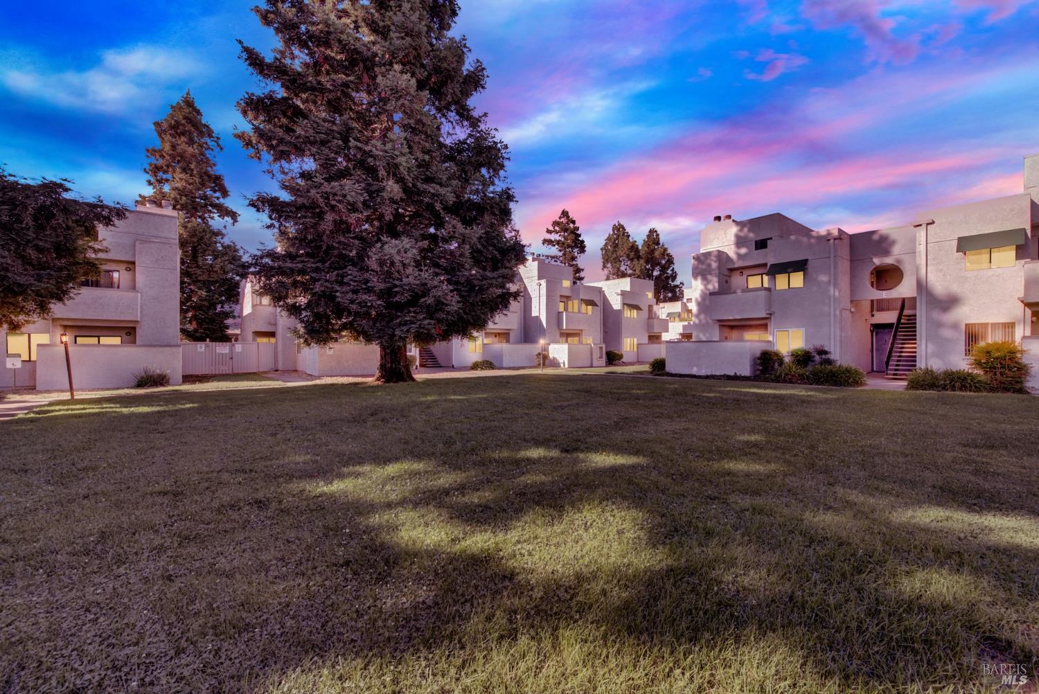 Detail Gallery Image 39 of 42 For 225 Pennsylvania Ave #B5,  Fairfield,  CA 94533 - 2 Beds | 2 Baths