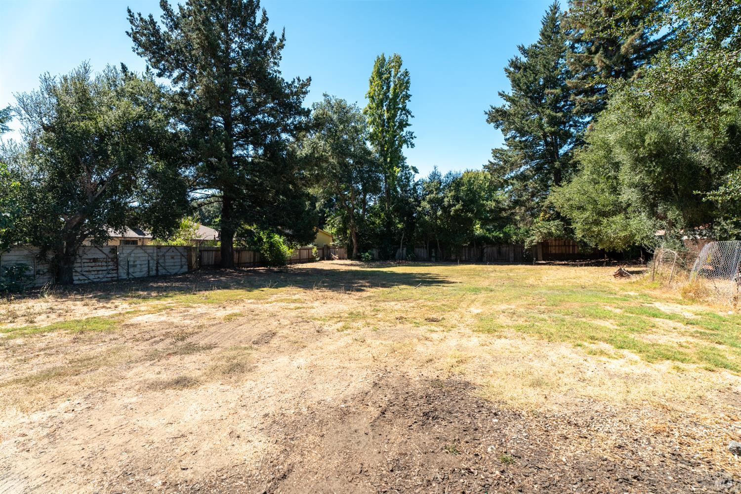 Detail Gallery Image 45 of 51 For 2131 W Pueblo Ave, Napa,  CA 94558 - 3 Beds | 2 Baths