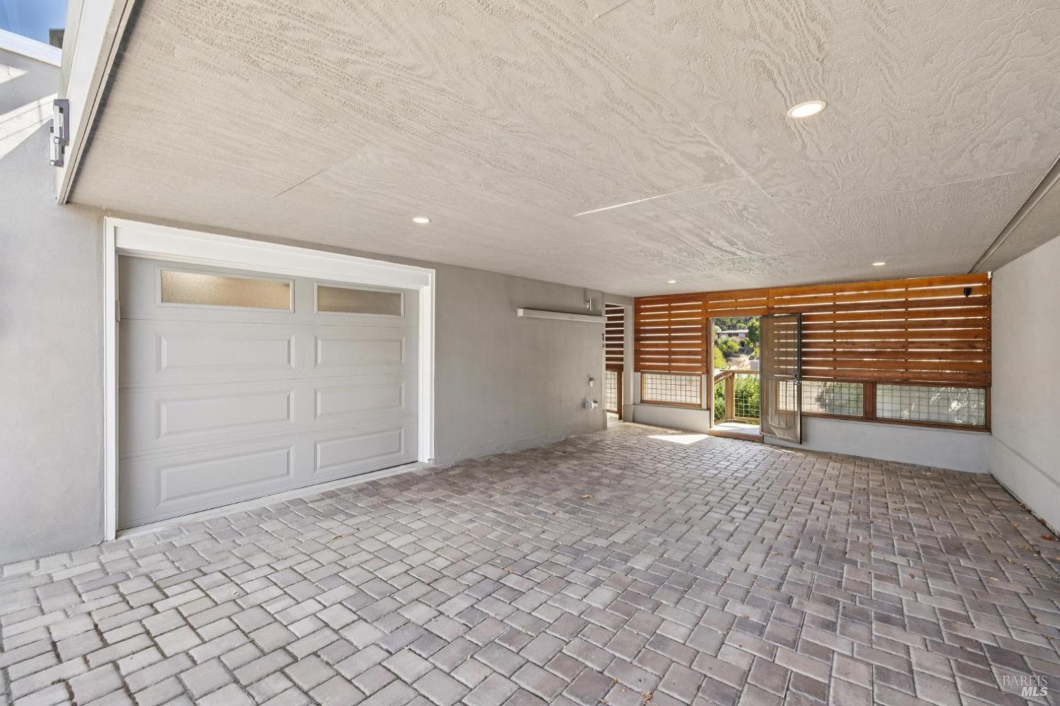 Detail Gallery Image 73 of 91 For 34 Broadview Dr, San Rafael,  CA 94901 - 4 Beds | 4 Baths