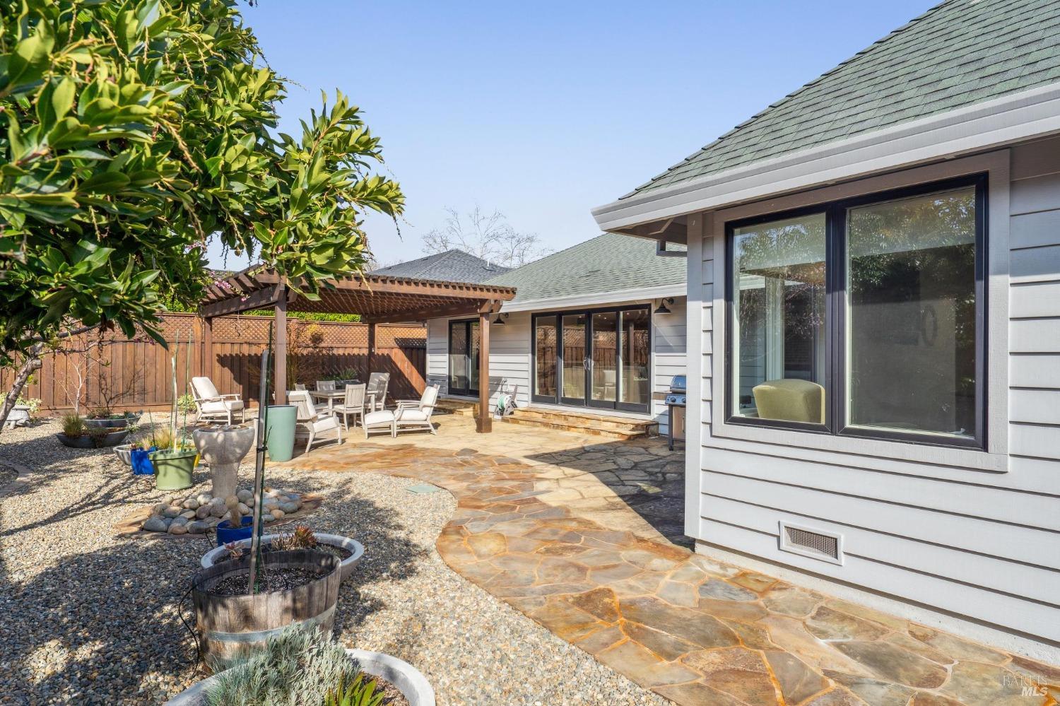 Detail Gallery Image 30 of 31 For 1554 Centennial Cir, Calistoga,  CA 94515 - 3 Beds | 2/1 Baths