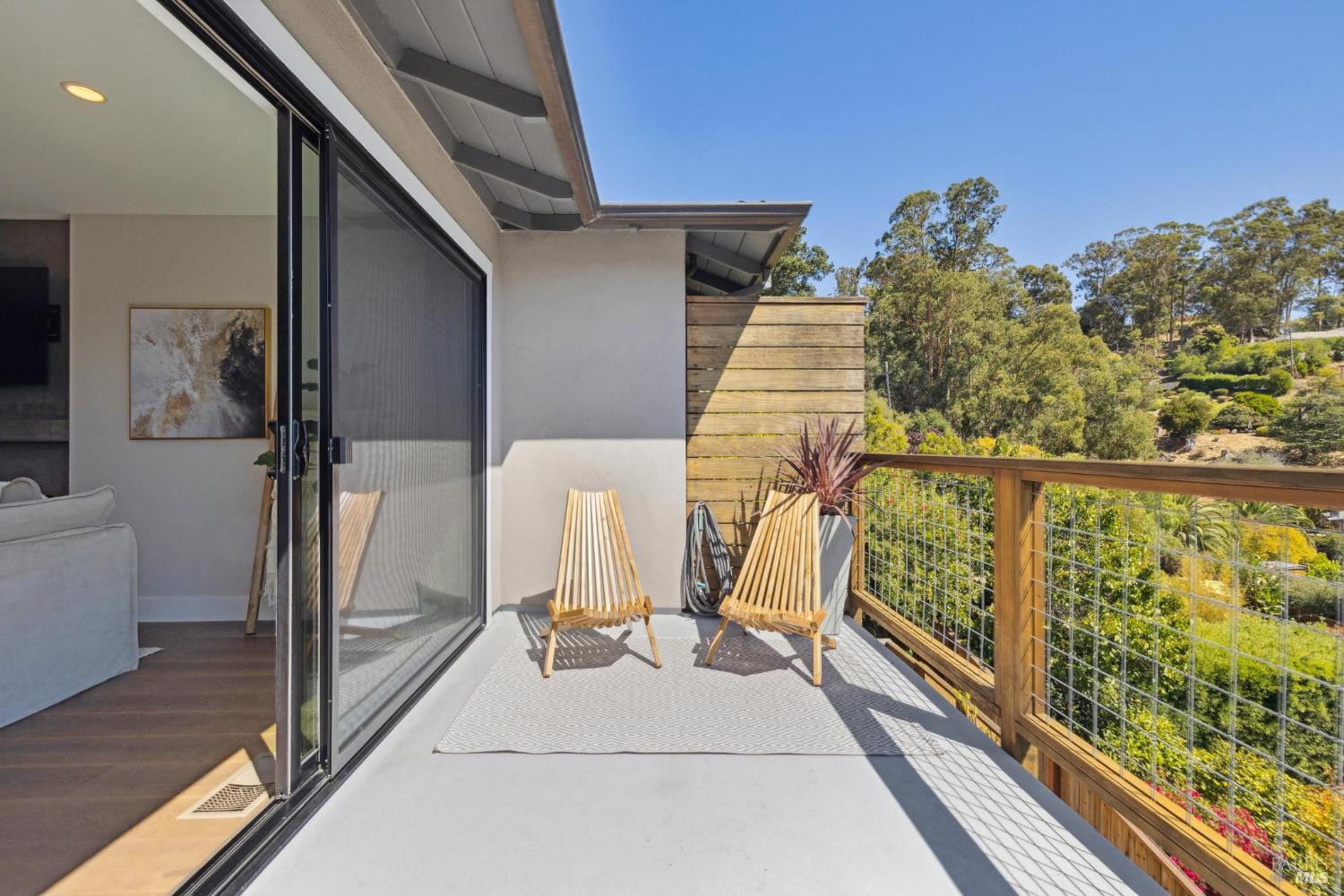 Detail Gallery Image 32 of 91 For 34 Broadview Dr, San Rafael,  CA 94901 - 4 Beds | 4 Baths