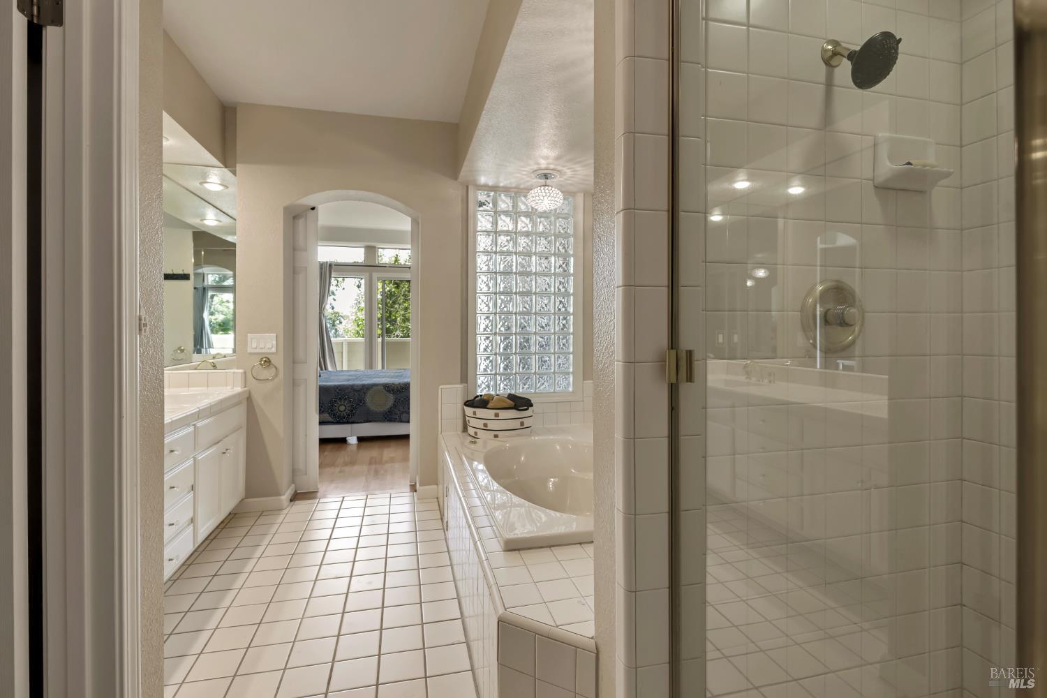 Detail Gallery Image 27 of 40 For 2003 Stonefield Ln, Santa Rosa,  CA 95403 - 2 Beds | 2/1 Baths
