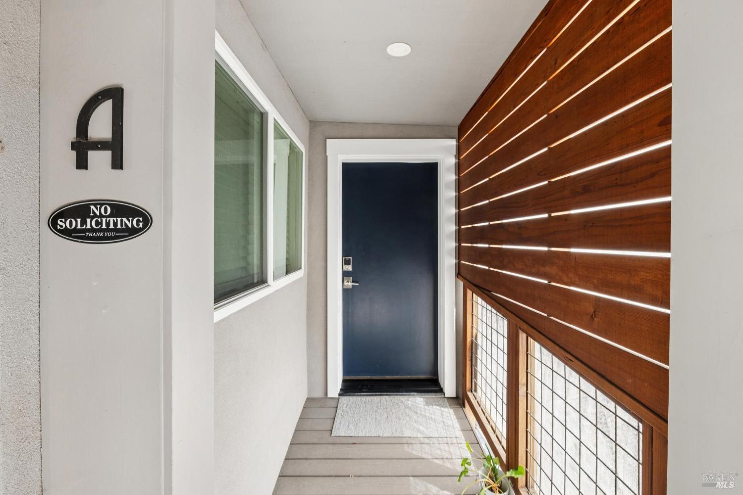 Detail Gallery Image 61 of 91 For 34 Broadview Dr, San Rafael,  CA 94901 - 4 Beds | 4 Baths