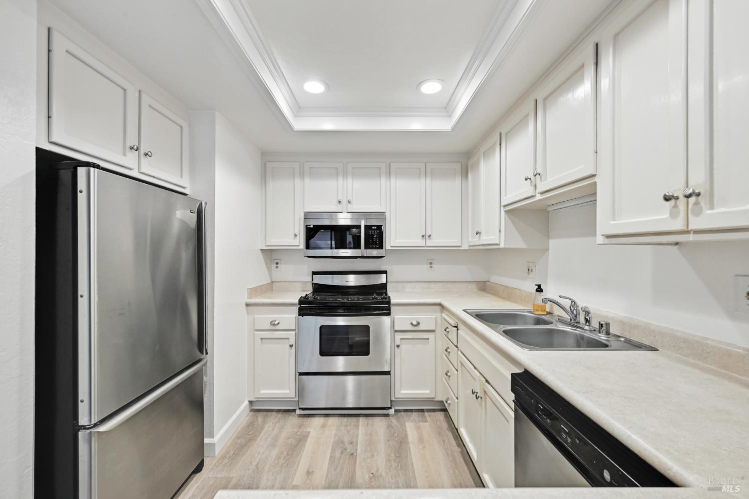 Detail Gallery Image 20 of 35 For 1240 North St, Santa Rosa,  CA 95404 - 2 Beds | 2 Baths