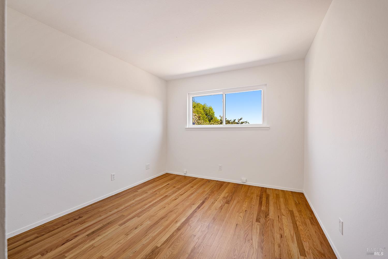Detail Gallery Image 22 of 40 For 35 Salvador Way, San Rafael,  CA 94903 - 3 Beds | 3 Baths