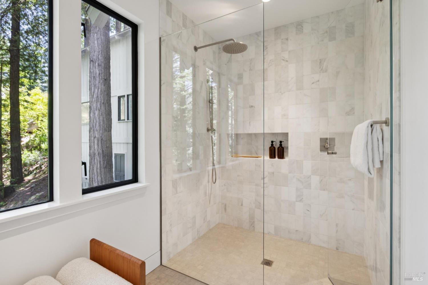 Detail Gallery Image 57 of 91 For 28 Marsh Dr, Mill Valley,  CA 94941 - 6 Beds | 4/1 Baths