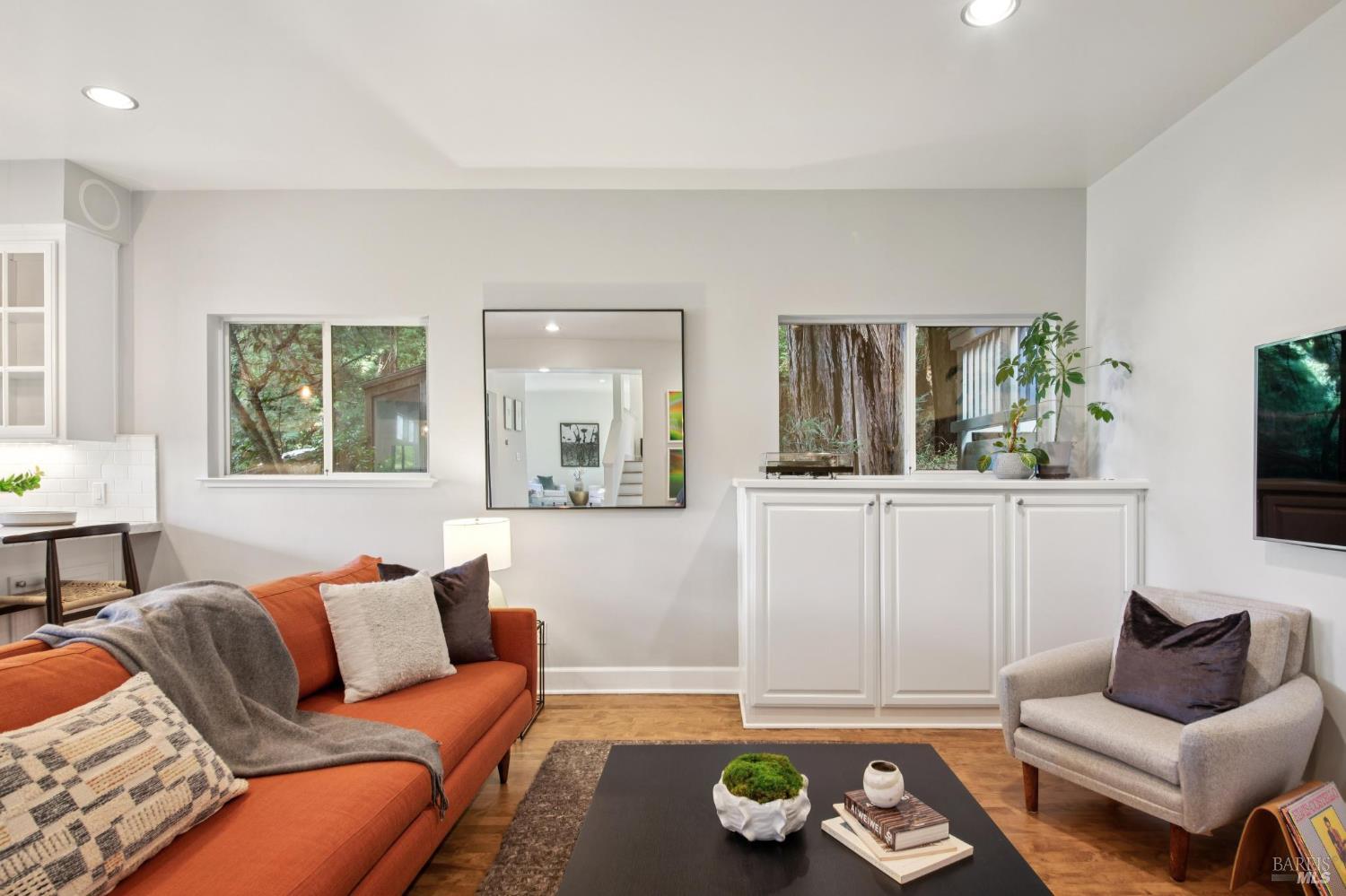 Detail Gallery Image 33 of 63 For 70 Madrone Park Cir, Mill Valley,  CA 94941 - 4 Beds | 2/1 Baths