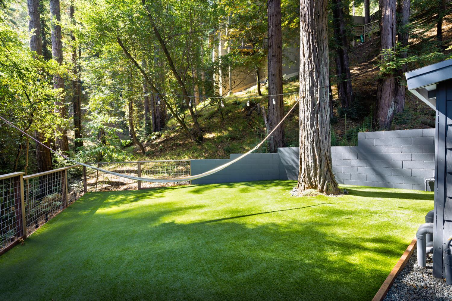 Detail Gallery Image 24 of 53 For 221 S Ridgewood Rd, Kentfield,  CA 94904 - 4 Beds | 3/1 Baths
