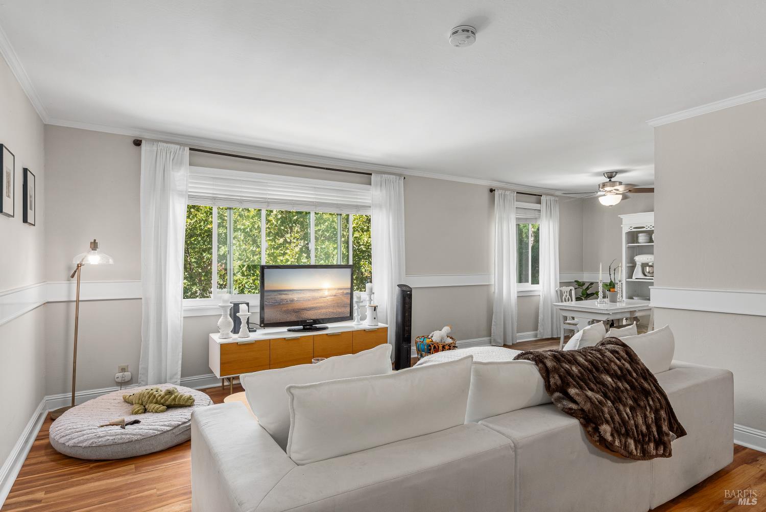 Detail Gallery Image 8 of 27 For 19 Belle Ave, San Anselmo,  CA 94960 - – Beds | – Baths