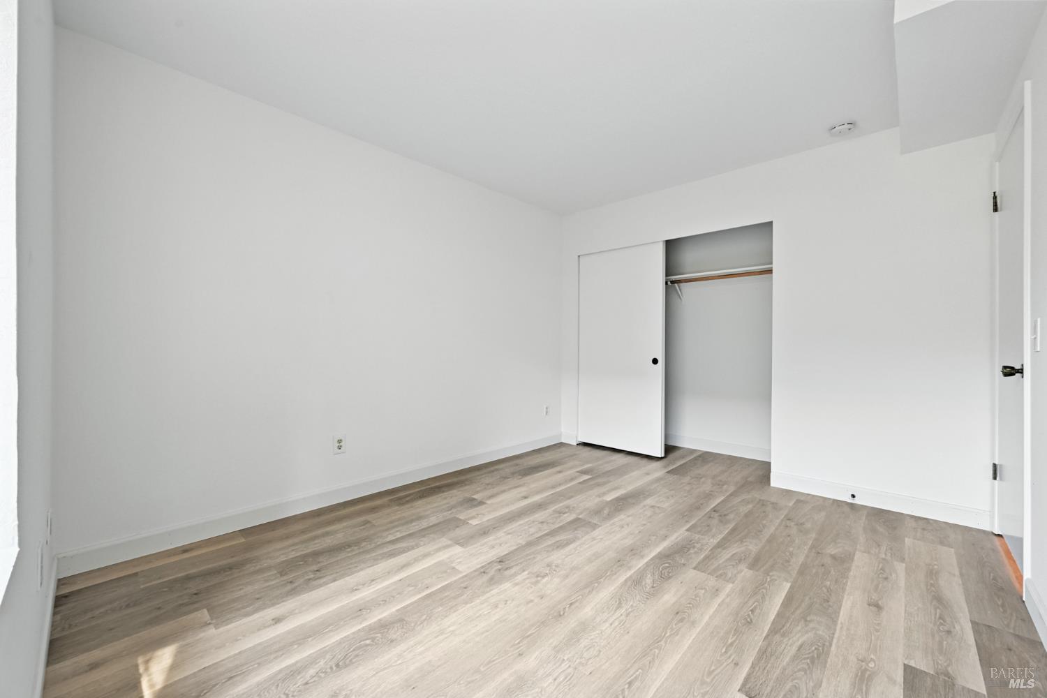 Detail Gallery Image 10 of 35 For 1240 North St, Santa Rosa,  CA 95404 - 2 Beds | 2 Baths