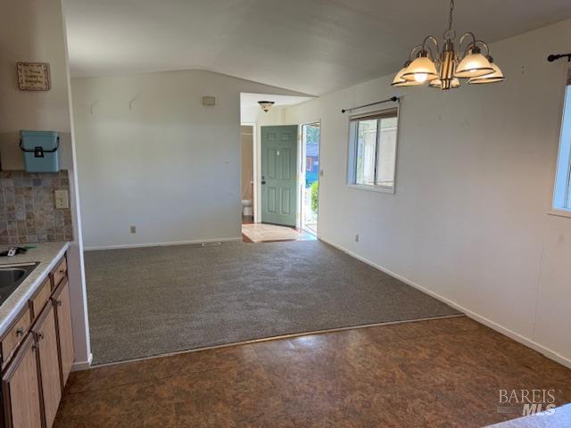 Detail Gallery Image 6 of 22 For 660 Leslie St 48, Ukiah,  CA 95482 - 2 Beds | 2 Baths
