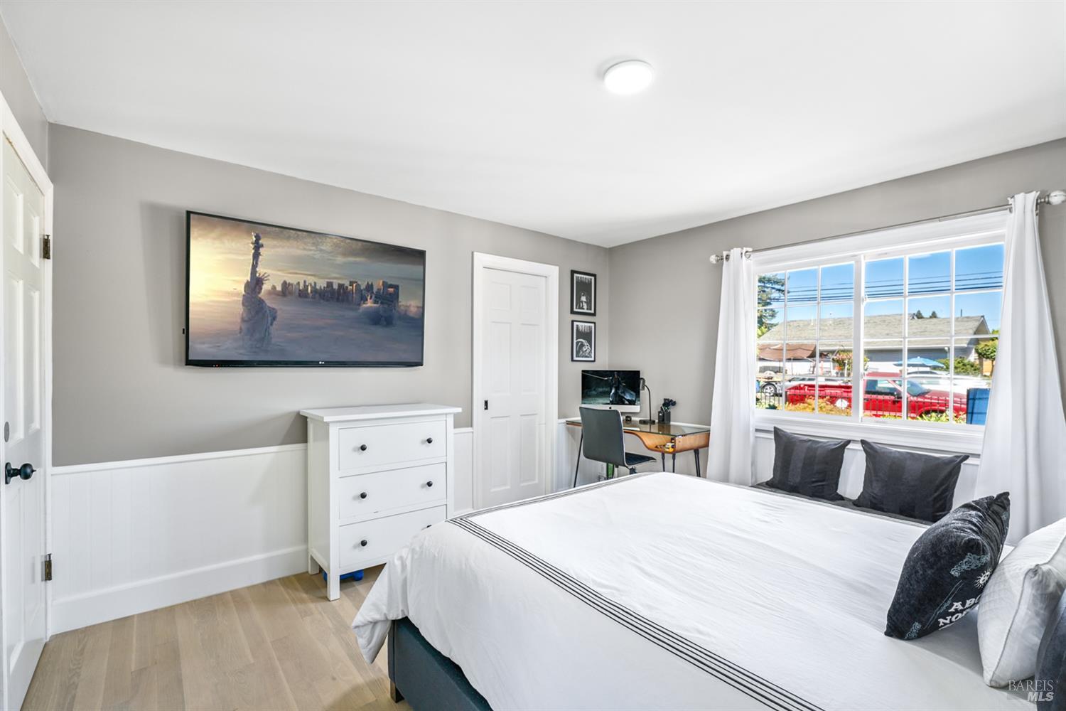 Detail Gallery Image 14 of 51 For 2131 W Pueblo Ave, Napa,  CA 94558 - 3 Beds | 2 Baths