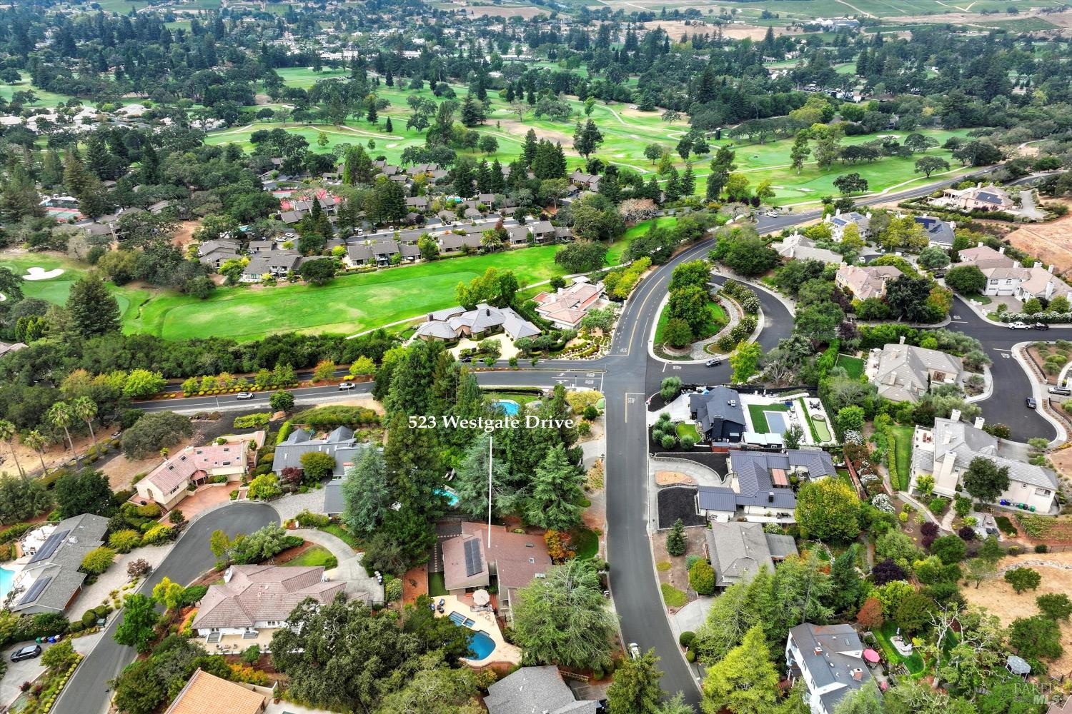 Detail Gallery Image 3 of 54 For 523 Westgate Dr, Napa,  CA 94558 - 3 Beds | 2/1 Baths