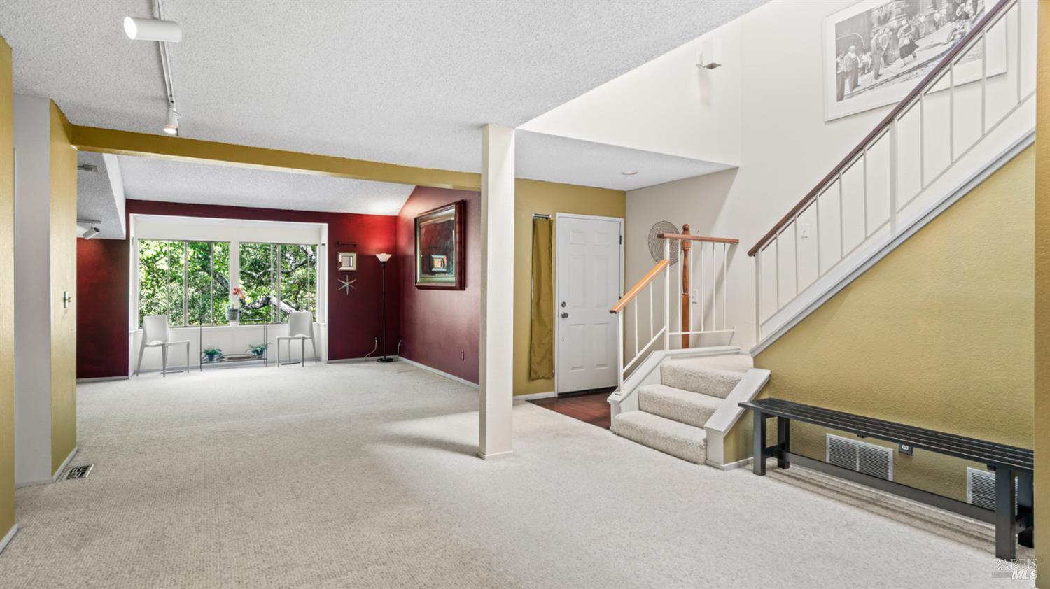 Detail Gallery Image 25 of 41 For 16 Elegant Tern Rd, Novato,  CA 94949 - 3 Beds | 2/1 Baths