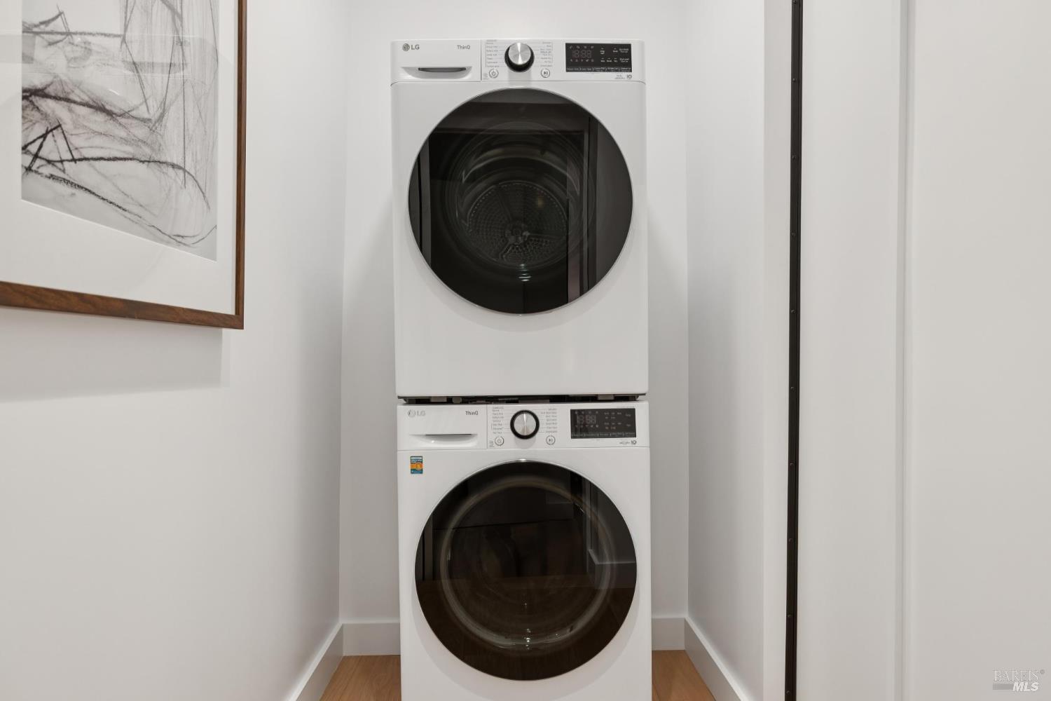 Detail Gallery Image 71 of 91 For 28 Marsh Dr, Mill Valley,  CA 94941 - 6 Beds | 4/1 Baths