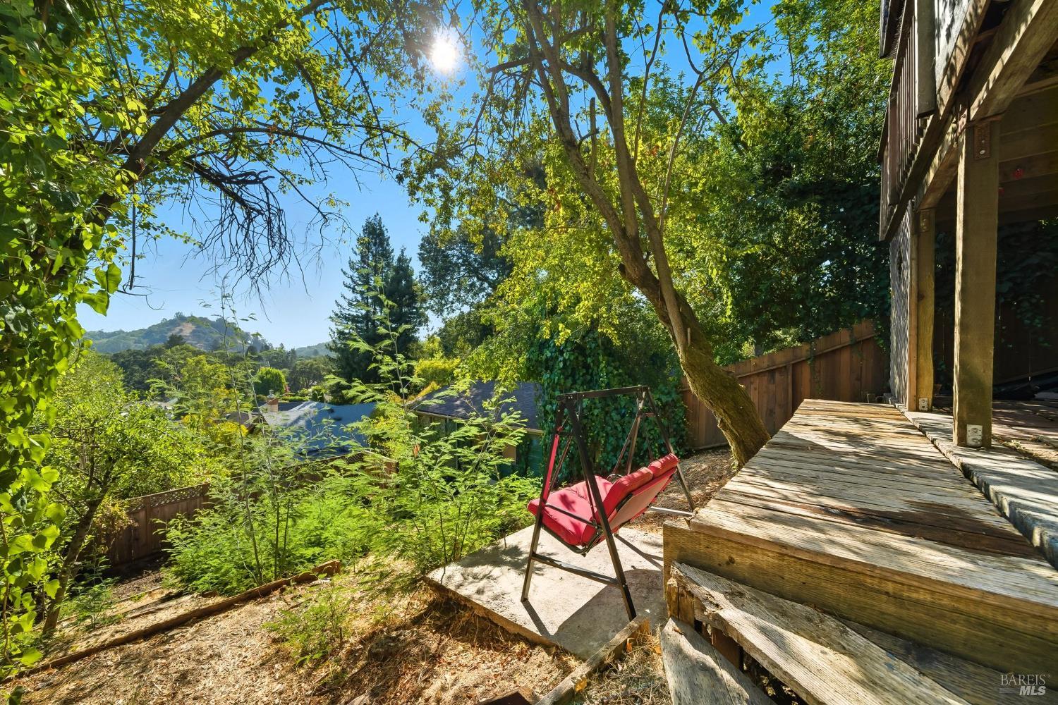 Detail Gallery Image 36 of 43 For 53 Foothill Rd, San Anselmo,  CA 94960 - 3 Beds | 2 Baths