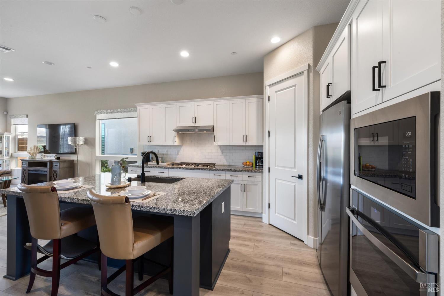 Detail Gallery Image 9 of 33 For 2371 Waterside Dr, Fairfield,  CA 94533 - 4 Beds | 3/1 Baths