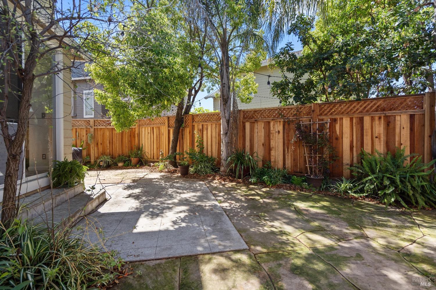 Detail Gallery Image 39 of 54 For 55 Dowitcher Way, San Rafael,  CA 94901 - 3 Beds | 2/1 Baths