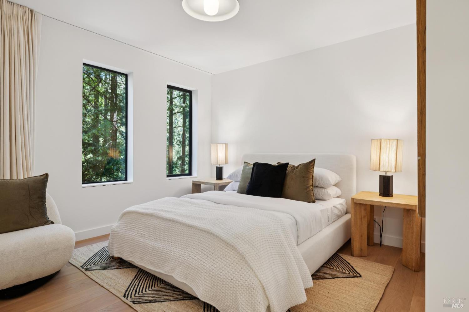 Detail Gallery Image 70 of 91 For 28 Marsh Dr, Mill Valley,  CA 94941 - 6 Beds | 4/1 Baths