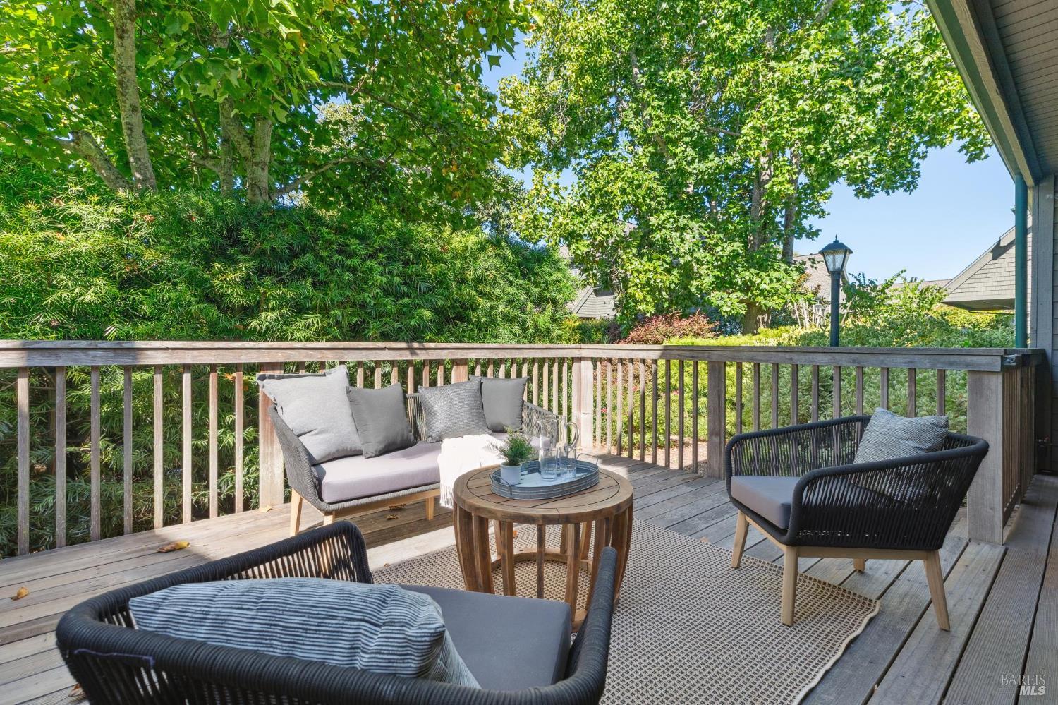 Detail Gallery Image 3 of 52 For 775 Miller Ave, Mill Valley,  CA 94941 - 1 Beds | 1 Baths