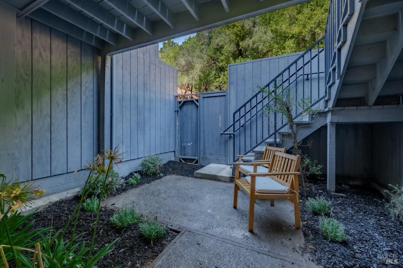 Detail Gallery Image 46 of 47 For 4 Ace Ct, Fairfax,  CA 94930 - 2 Beds | 2/1 Baths