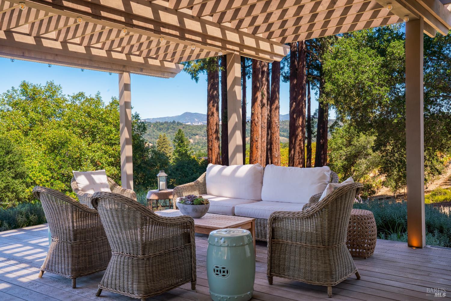 Detail Gallery Image 32 of 55 For 6317 W Dry Creek Rd, Healdsburg,  CA 95448 - 3 Beds | 3/1 Baths