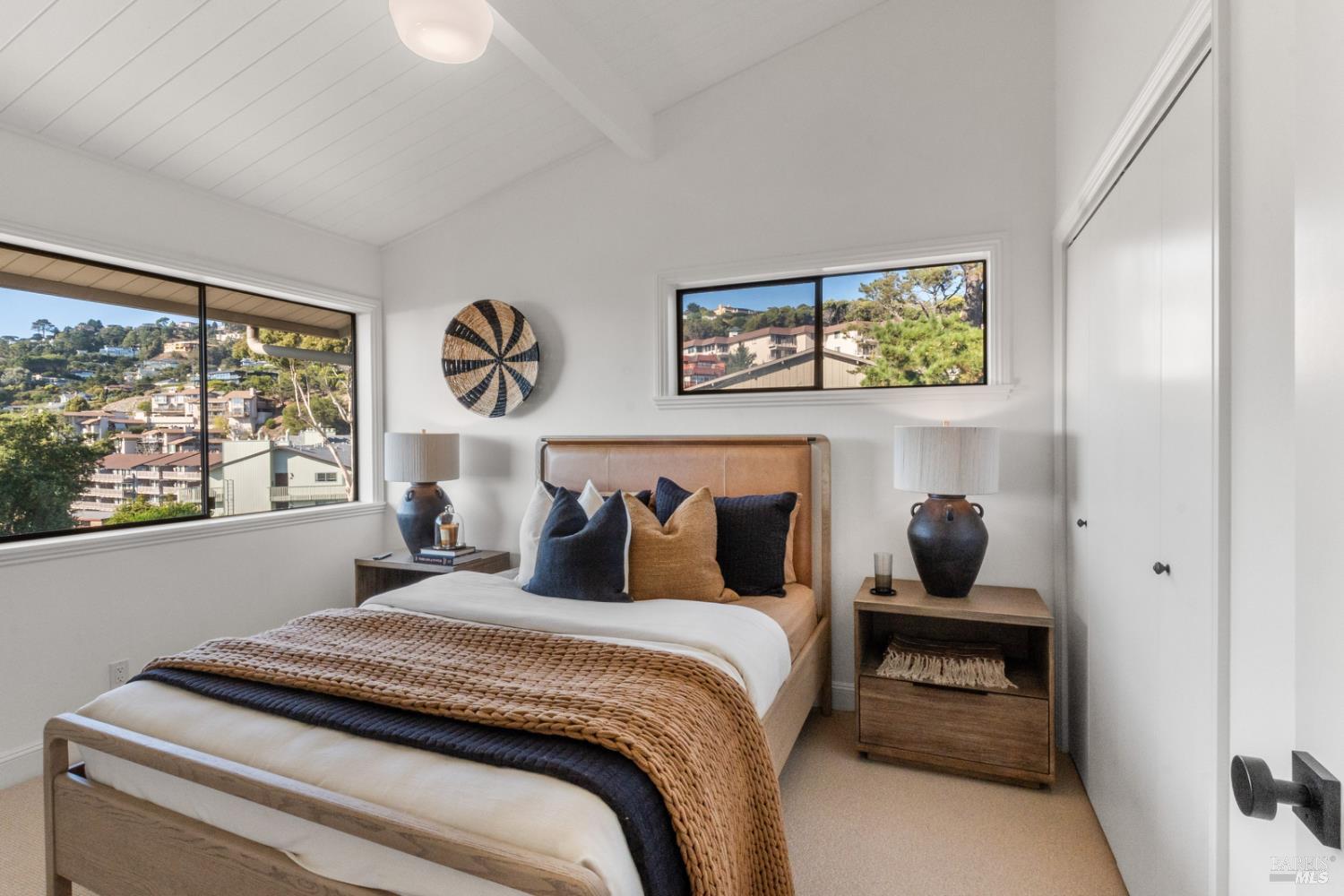 Detail Gallery Image 16 of 29 For 28 Marinero Cir #34,  Tiburon,  CA 94920 - 2 Beds | 1/1 Baths