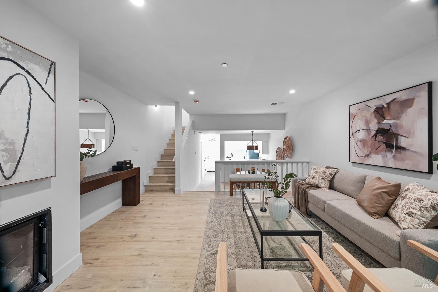 Detail Gallery Image 39 of 47 For 4 Ace Ct, Fairfax,  CA 94930 - 2 Beds | 2/1 Baths