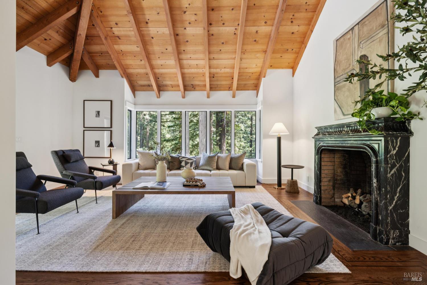 Detail Gallery Image 8 of 91 For 28 Marsh Dr, Mill Valley,  CA 94941 - 6 Beds | 4/1 Baths