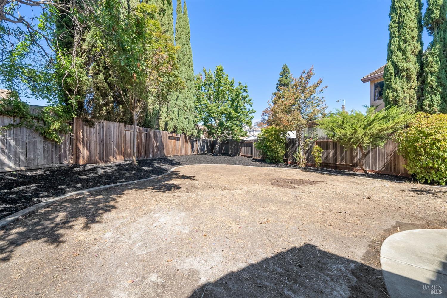 Detail Gallery Image 35 of 41 For 2921 Willow Ct, Fairfield,  CA 94533 - 3 Beds | 3 Baths