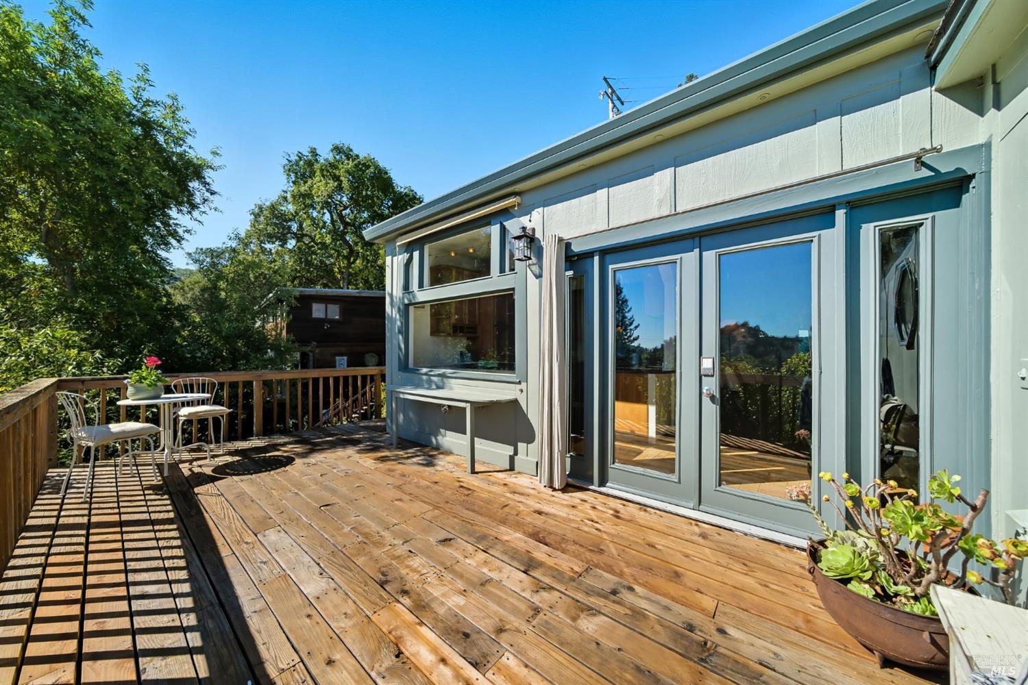 Detail Gallery Image 3 of 43 For 53 Foothill Rd, San Anselmo,  CA 94960 - 3 Beds | 2 Baths
