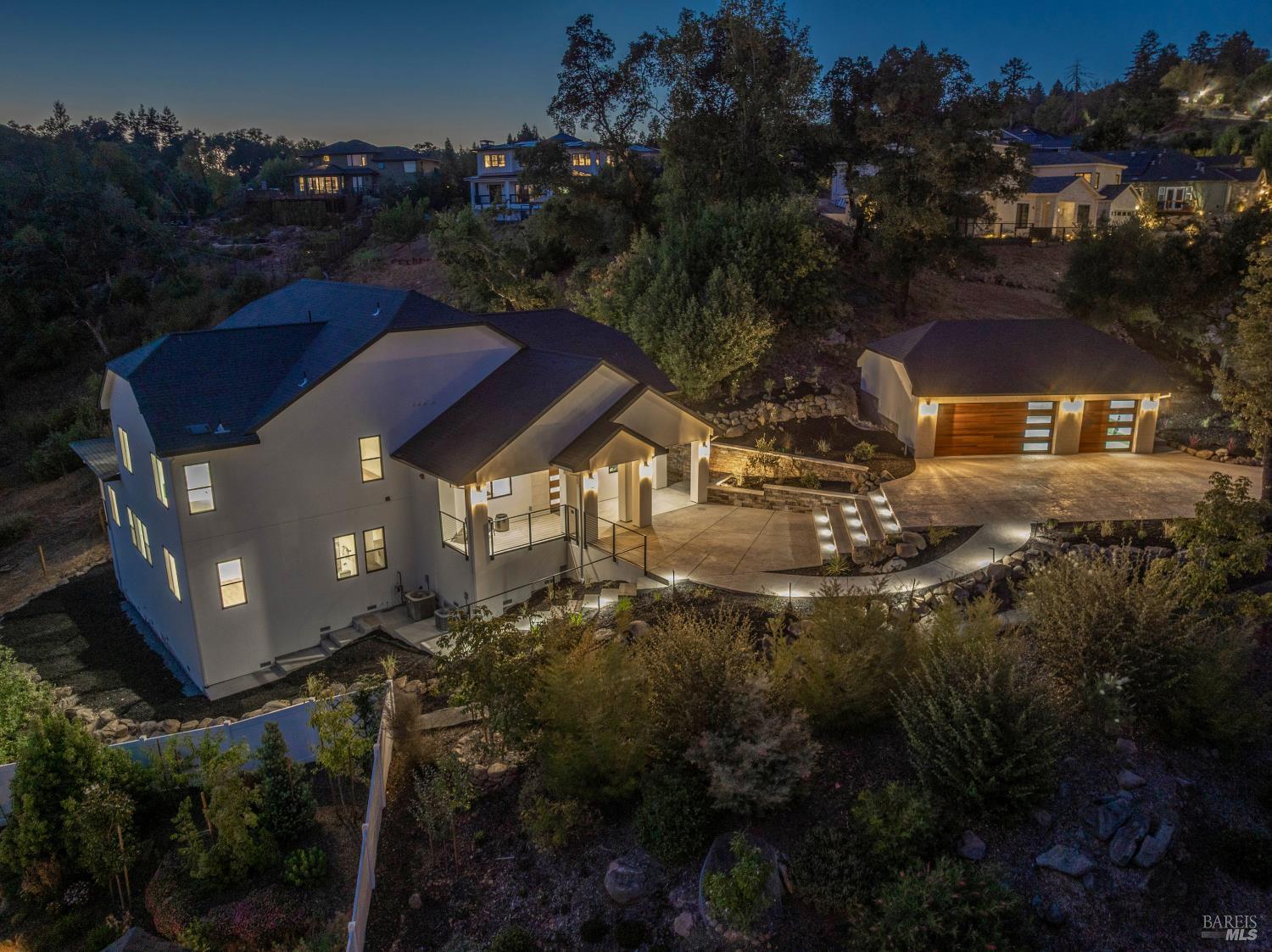 Detail Gallery Image 31 of 35 For 3511 Hanover Pl, Santa Rosa,  CA 95404 - 4 Beds | 3/1 Baths