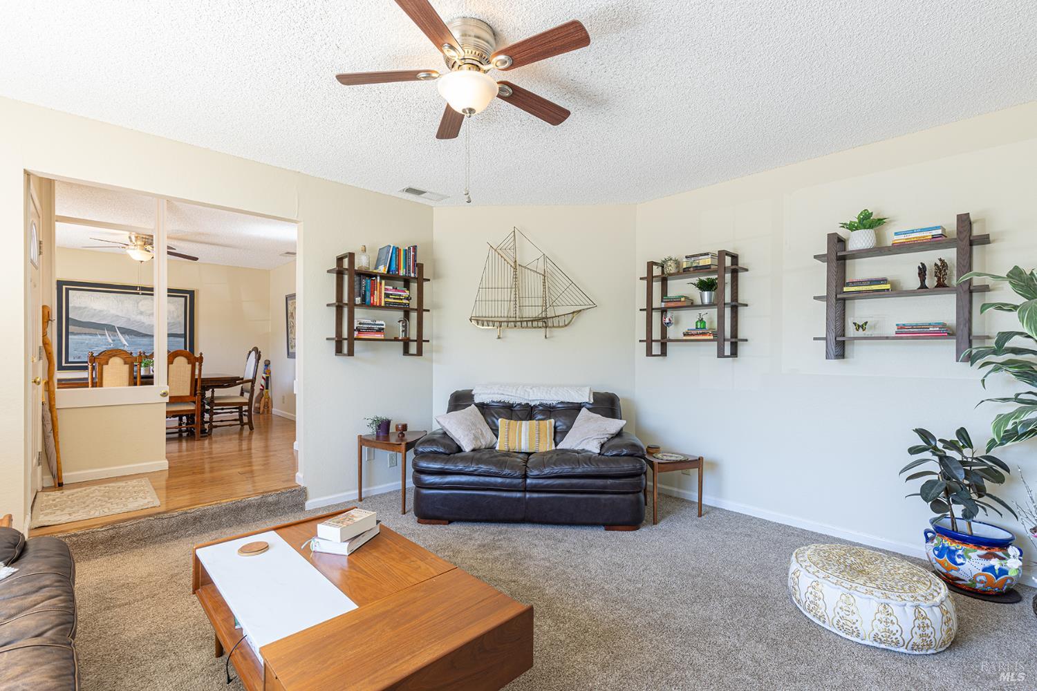 Detail Gallery Image 6 of 50 For 1627 Juliet Dr, Petaluma,  CA 94954 - 3 Beds | 2 Baths