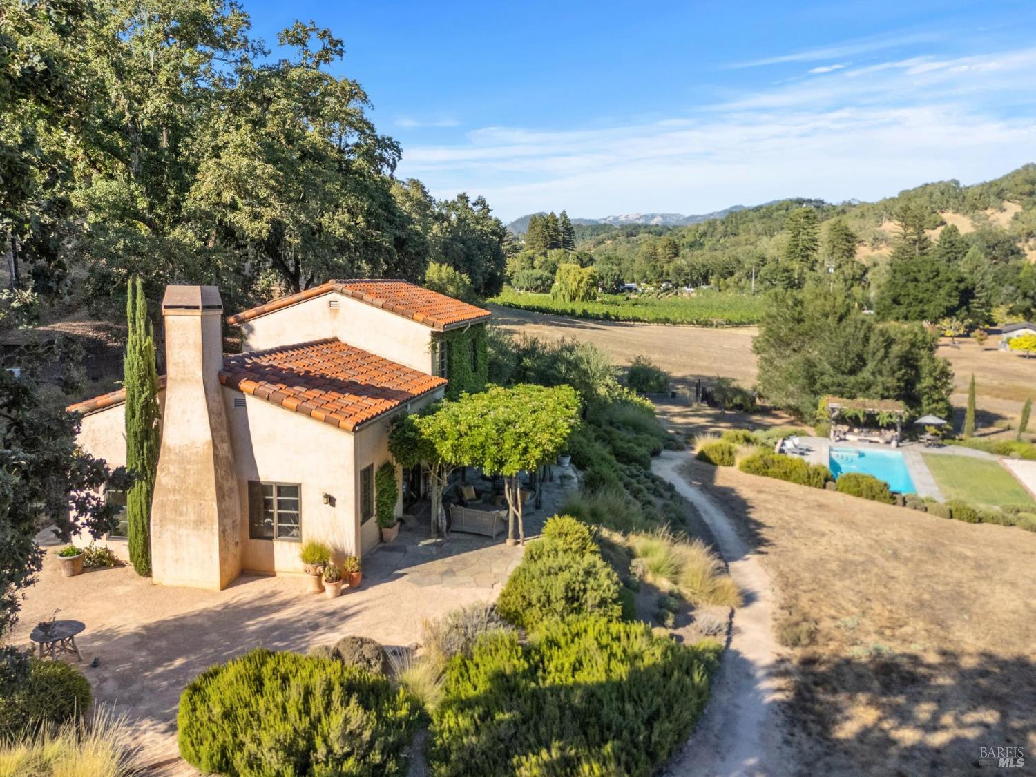 Detail Gallery Image 8 of 65 For 5323 Bennett Valley Ln, Sonoma,  CA 95476 - 3 Beds | 2 Baths