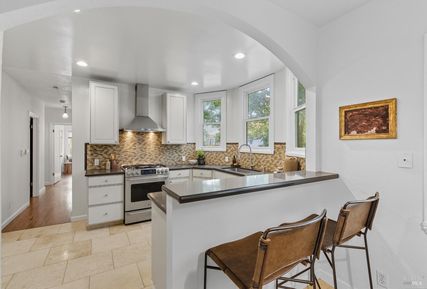 Detail Gallery Image 12 of 21 For 135 H St, San Rafael,  CA 94901 - 3 Beds | 2 Baths