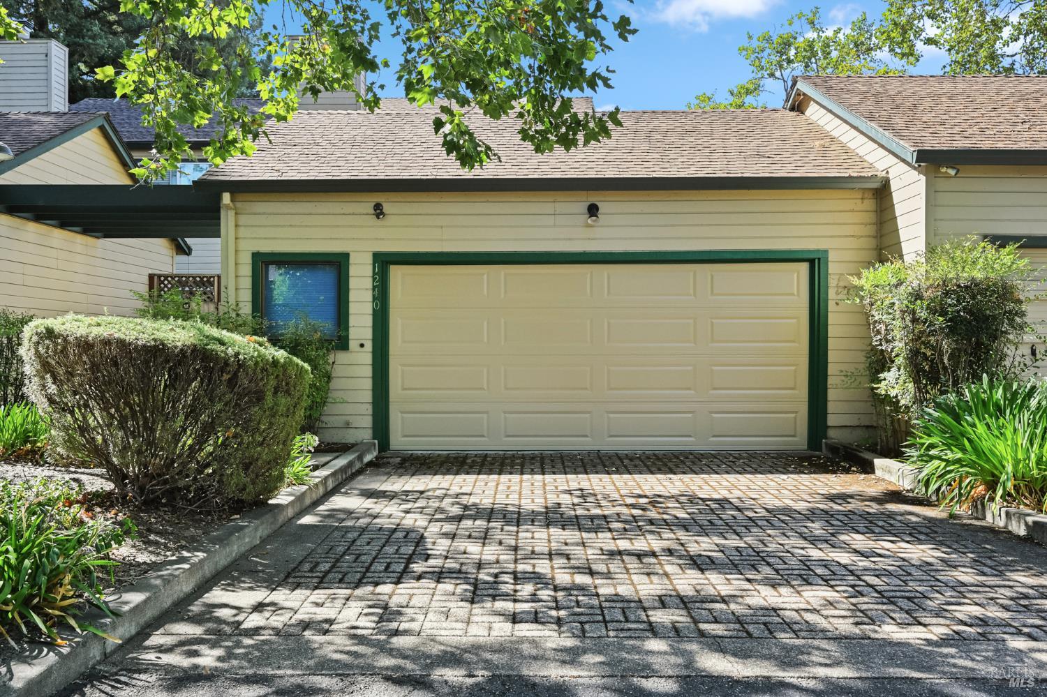 Detail Gallery Image 34 of 35 For 1240 North St, Santa Rosa,  CA 95404 - 2 Beds | 2 Baths