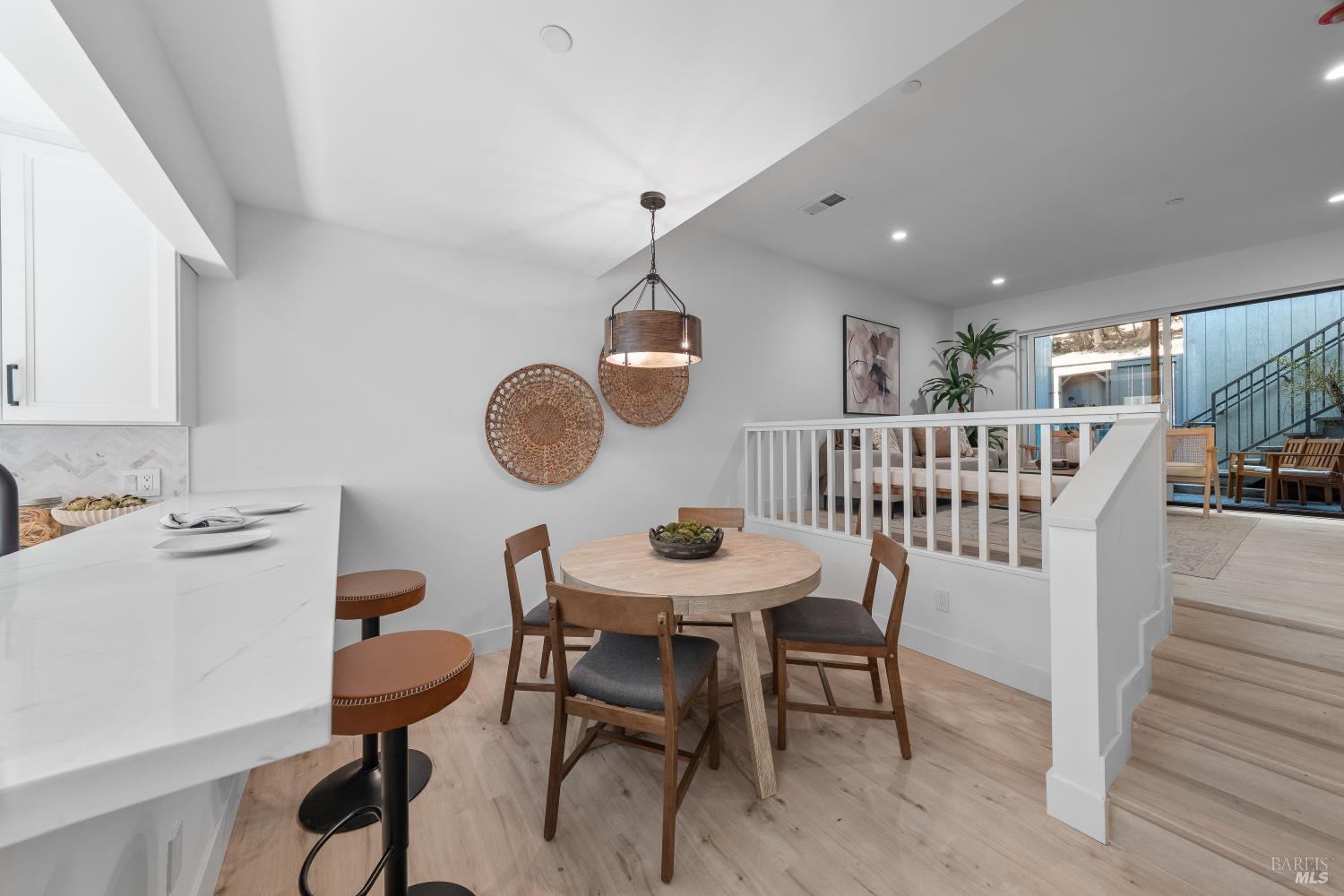 Detail Gallery Image 15 of 47 For 4 Ace Ct, Fairfax,  CA 94930 - 2 Beds | 2/1 Baths