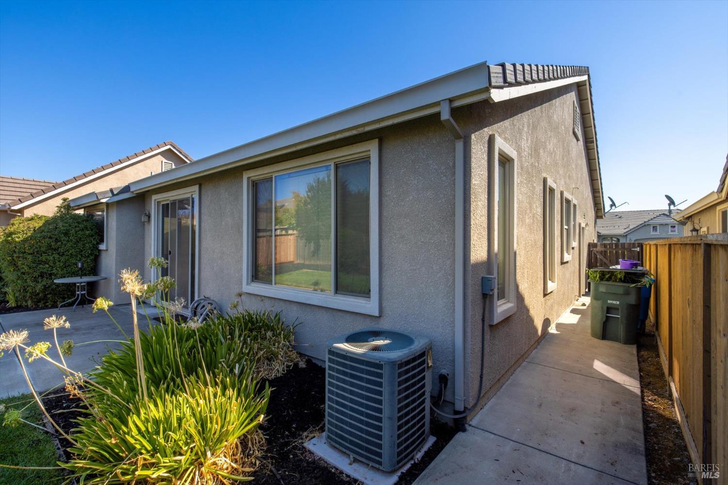 Detail Gallery Image 29 of 44 For 3091 Red Maple Ct, Vacaville,  CA 95687 - 2 Beds | 2 Baths