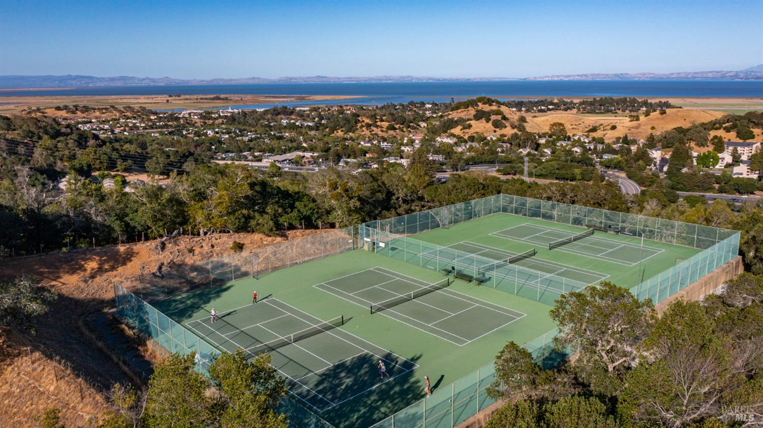 Detail Gallery Image 39 of 41 For 16 Elegant Tern Rd, Novato,  CA 94949 - 3 Beds | 2/1 Baths