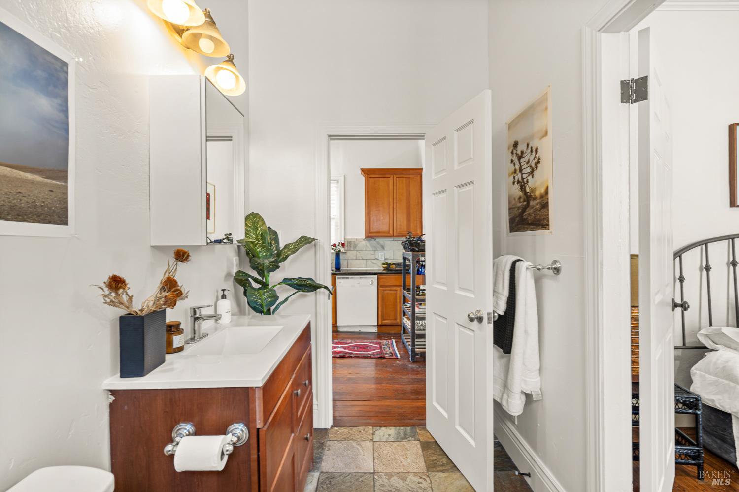 Detail Gallery Image 24 of 30 For 717 Ohio St, Vallejo,  CA 94590 - 2 Beds | 1 Baths