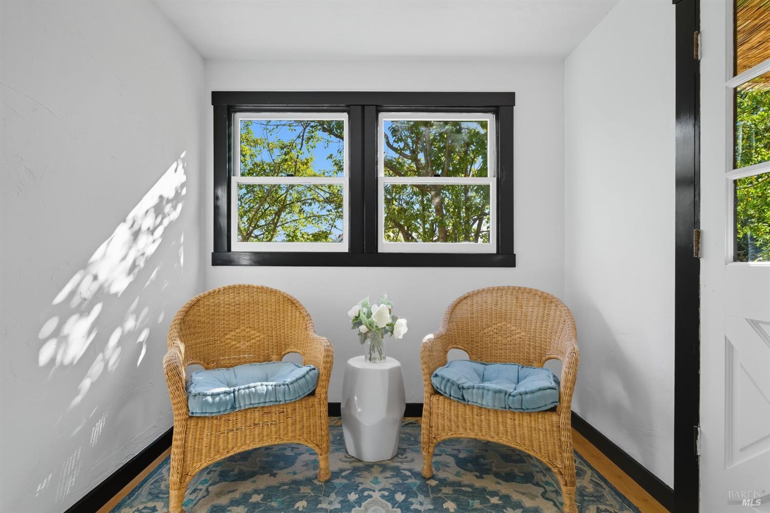 Detail Gallery Image 23 of 43 For 53 Foothill Rd, San Anselmo,  CA 94960 - 3 Beds | 2 Baths