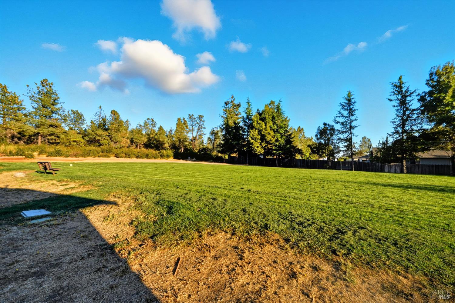 Detail Gallery Image 37 of 42 For 19231 Ravenhill Rd, Hidden Valley Lake,  CA 95467 - 3 Beds | 2 Baths