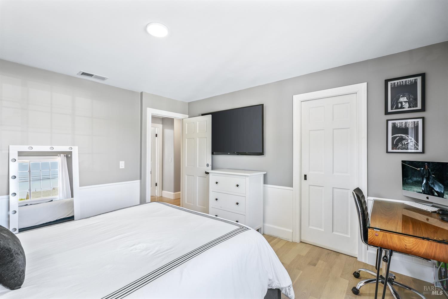 Detail Gallery Image 15 of 51 For 2131 W Pueblo Ave, Napa,  CA 94558 - 3 Beds | 2 Baths