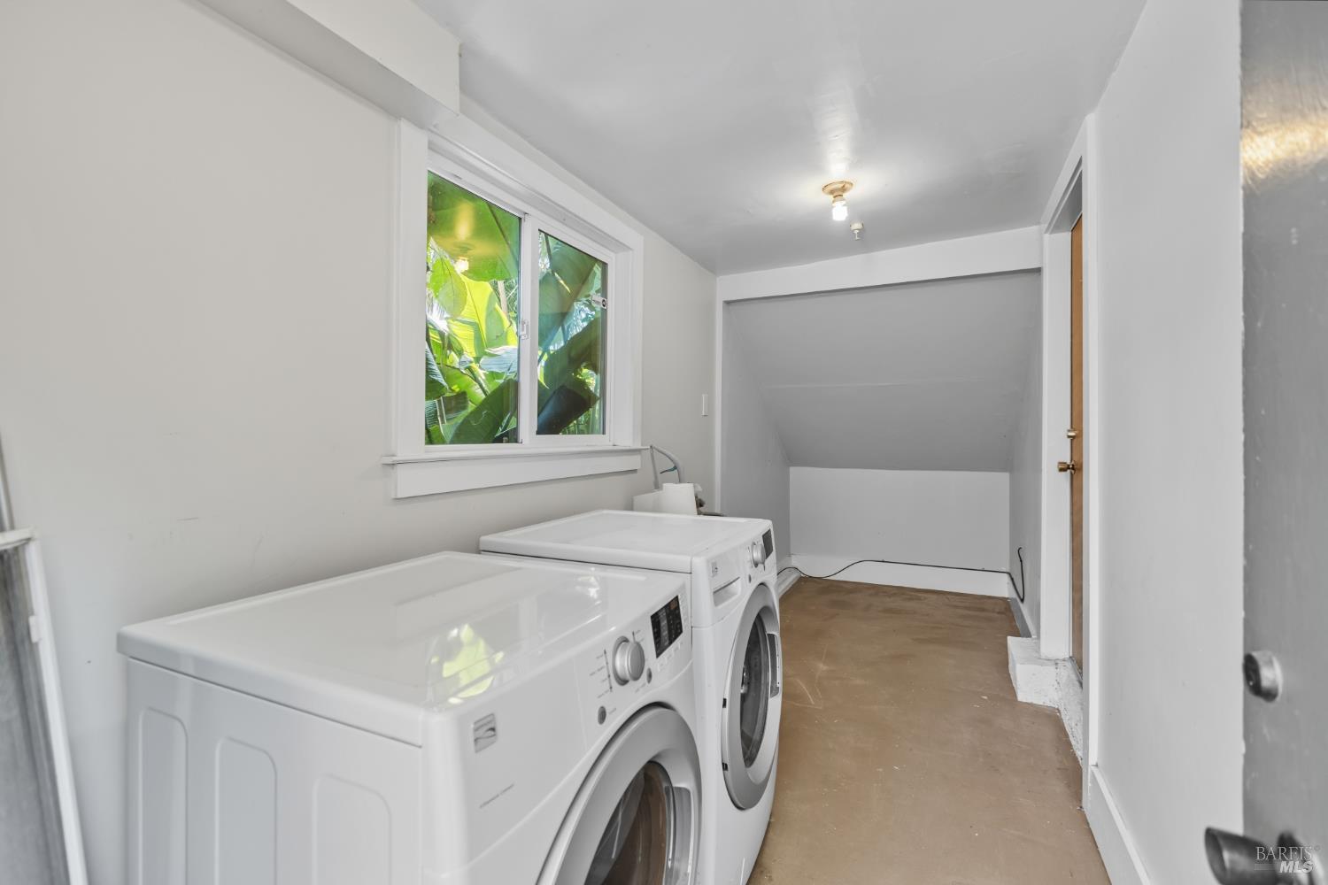 Detail Gallery Image 31 of 33 For 19 Roberts Ave, San Rafael,  CA 94901 - 3 Beds | 2 Baths