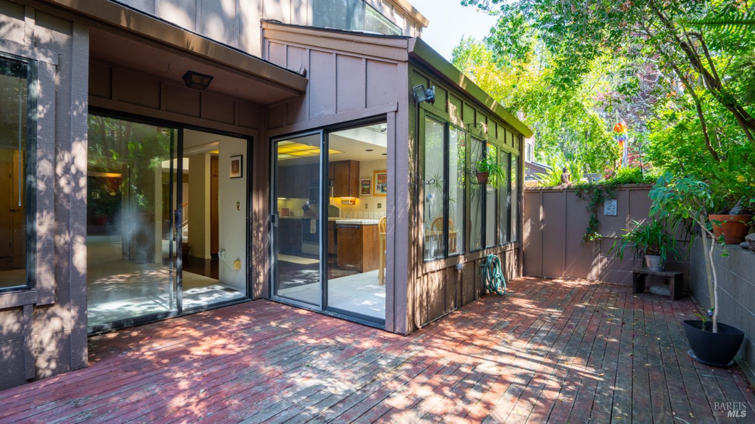 Detail Gallery Image 17 of 41 For 16 Elegant Tern Rd, Novato,  CA 94949 - 3 Beds | 2/1 Baths