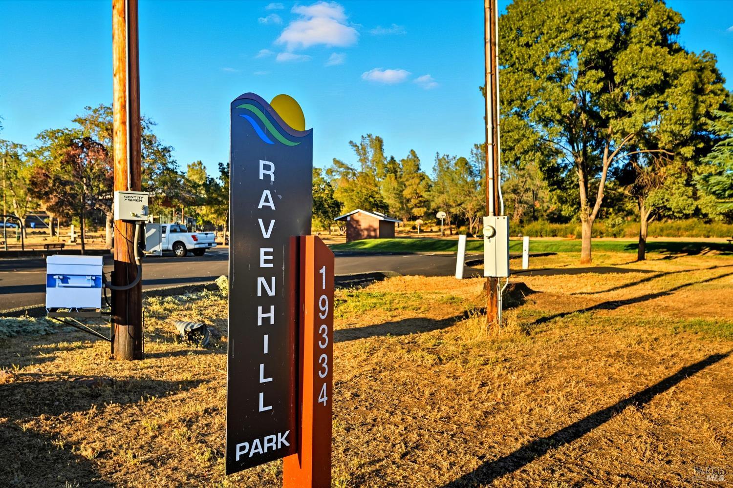 Detail Gallery Image 33 of 42 For 19231 Ravenhill Rd, Hidden Valley Lake,  CA 95467 - 3 Beds | 2 Baths