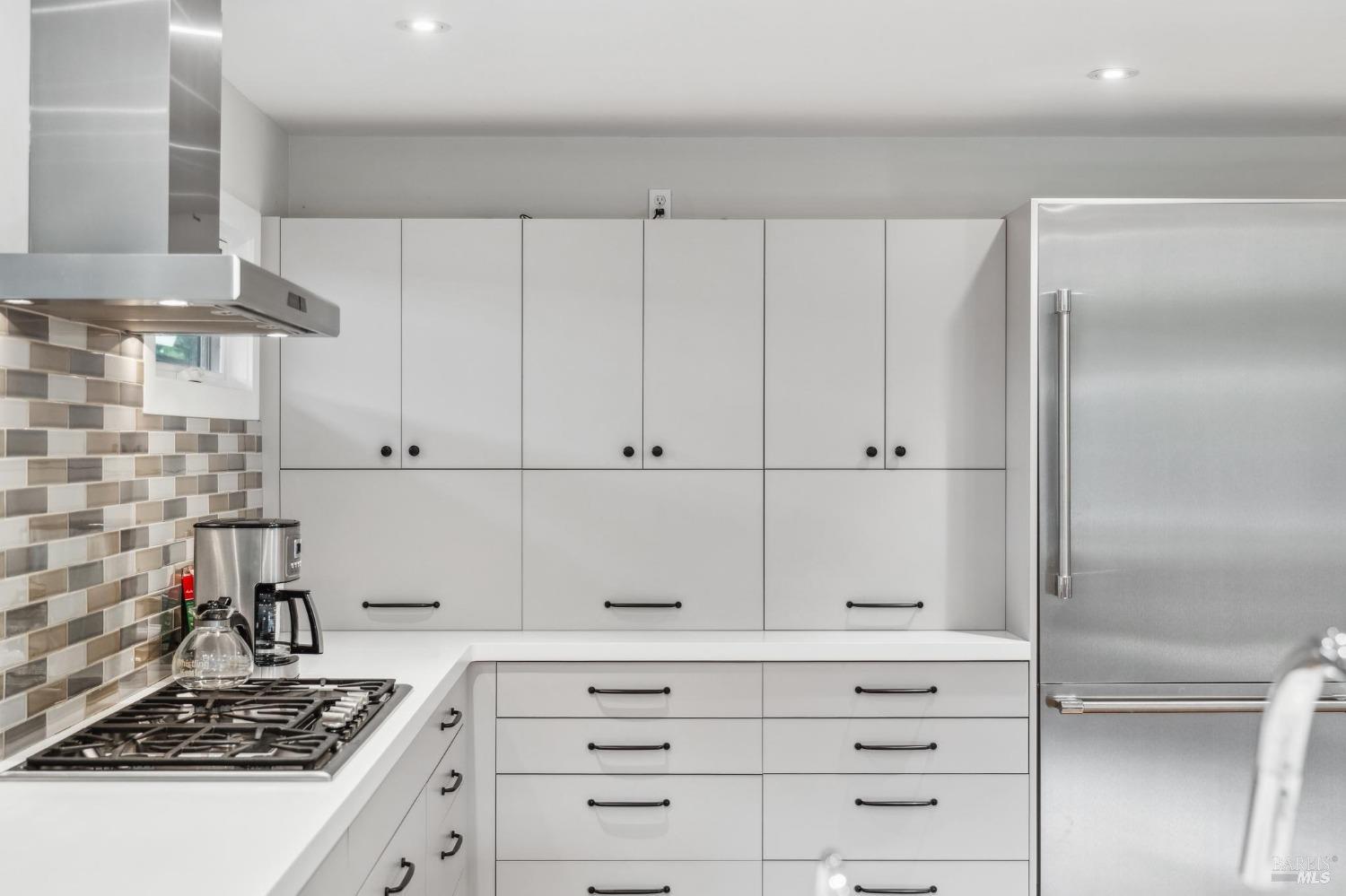 Detail Gallery Image 12 of 31 For 1554 Centennial Cir, Calistoga,  CA 94515 - 3 Beds | 2/1 Baths